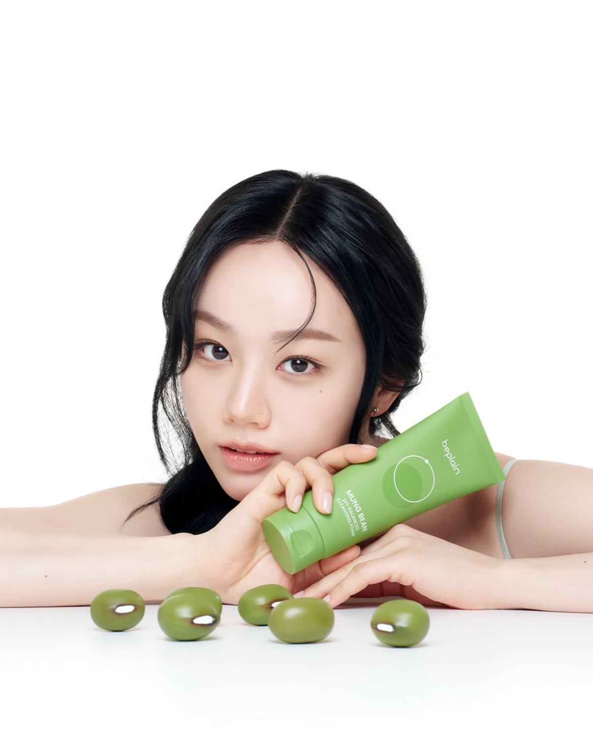 Behind-the-scenes cut of Hyeri