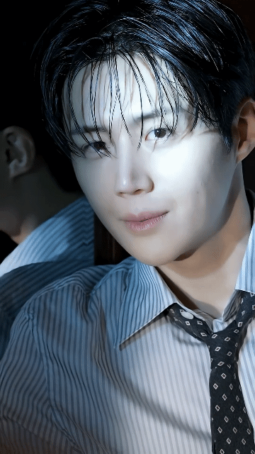 Behind-the-scenes cut of Kim Seonho