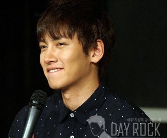 池昌旭的最新照片