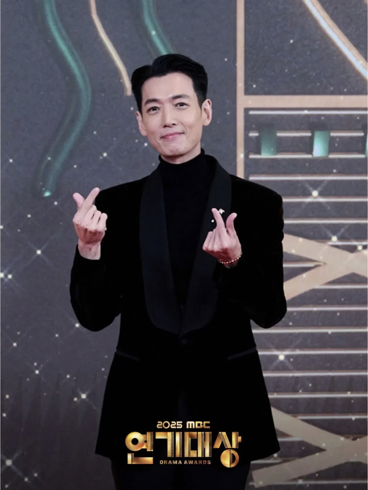 Recent activity shot of Jung Kyungho