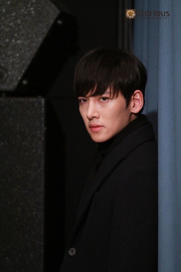 チ・チャンウクの最近の活動ショット