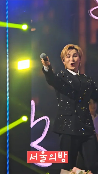 김희재의 비하인드 컷