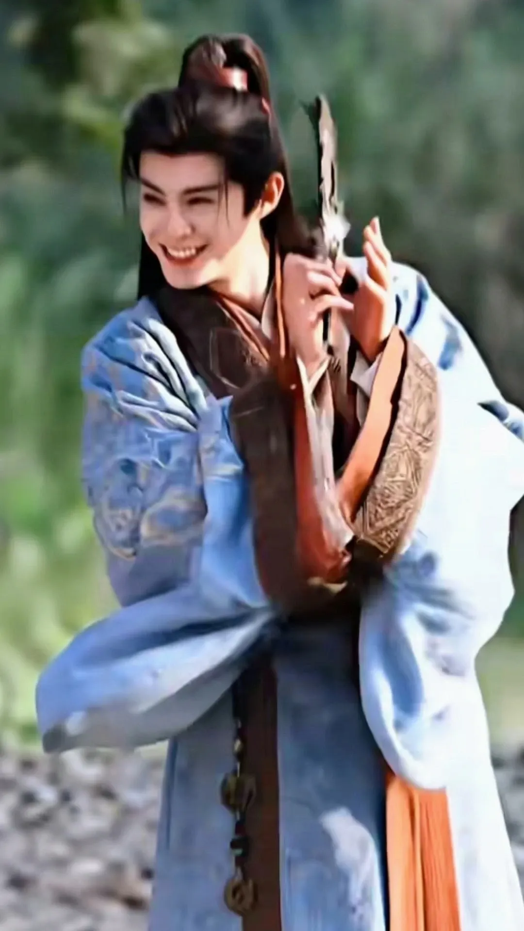 Emotional wallpaper shared by fans for Dylan Wang