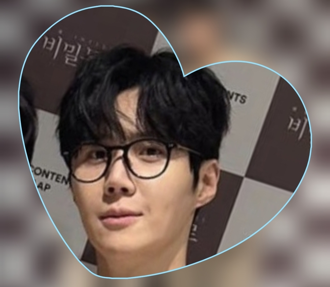 キム・ソンホの最近の活動ショット