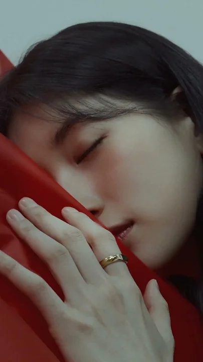 裴秀智的最新照片