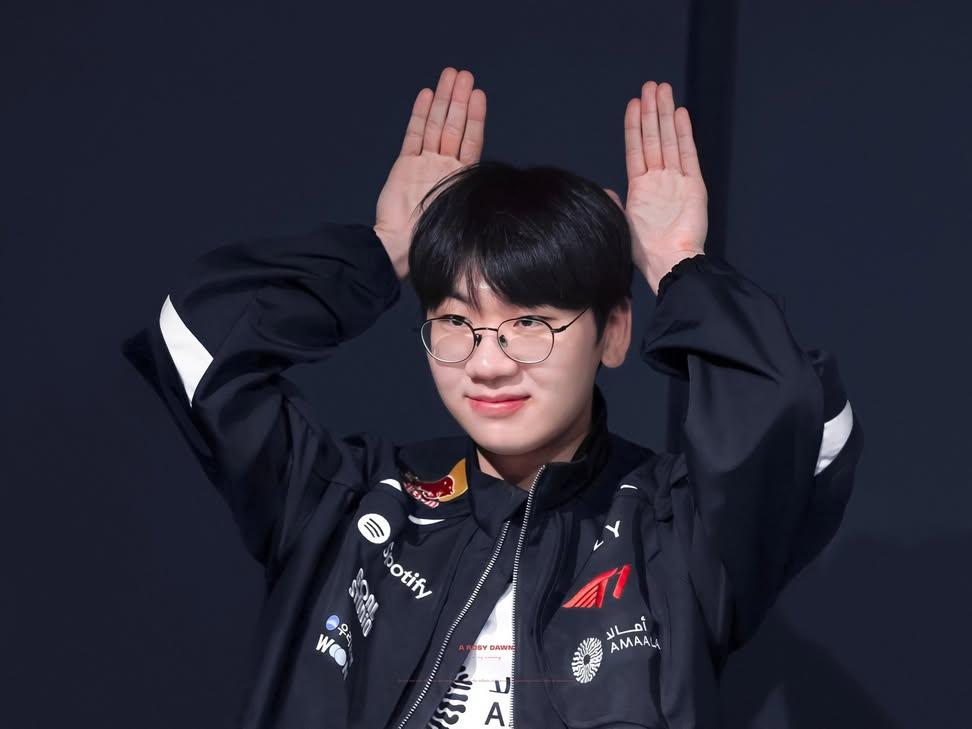 A moment captured by a fan of Doran