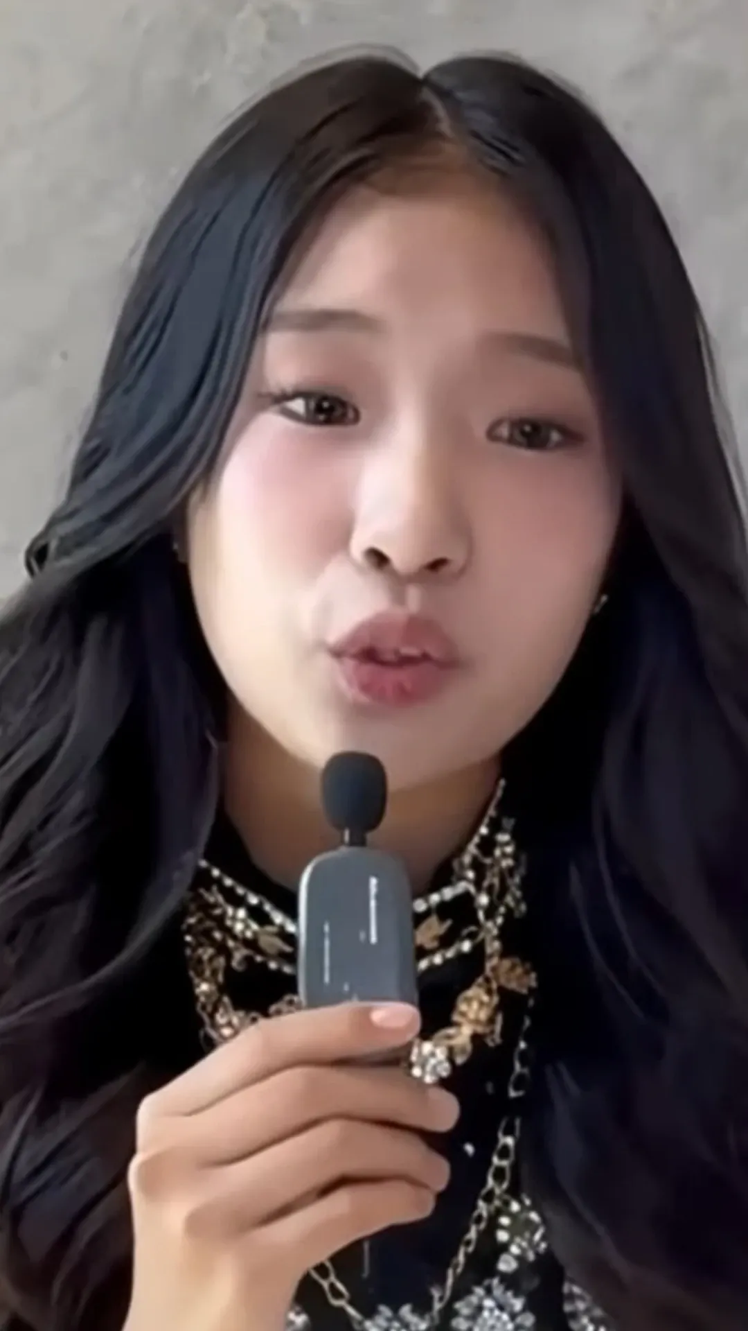 Behind-the-scenes cut of Bin Yeseo