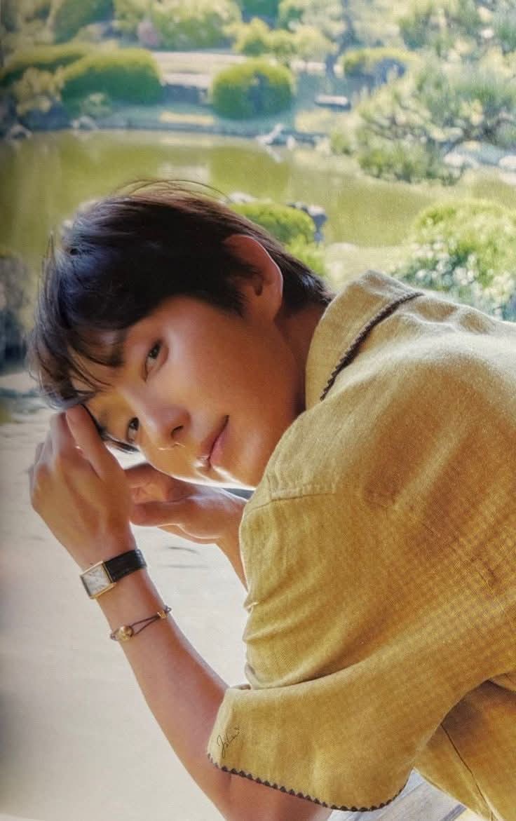 Konten selebriti populer yang sedang hangat di komunitas