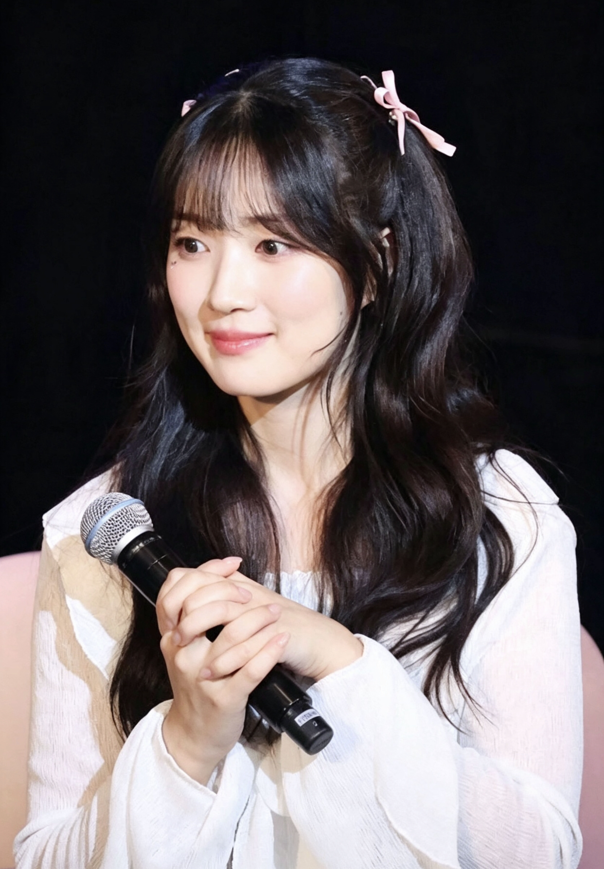 Behind-the-scenes cut of Kim Hyeyoon
