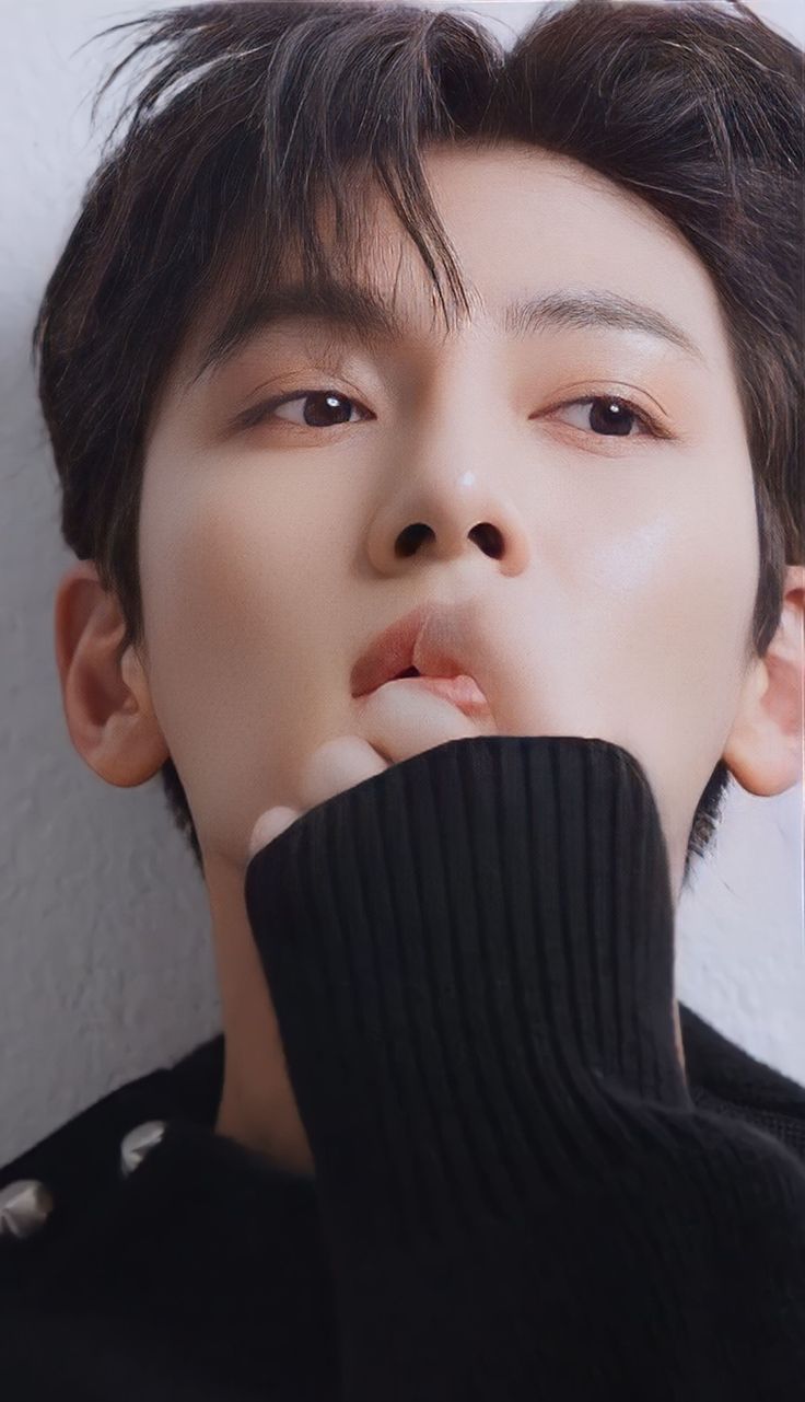 粉丝拍下的池昌旭瞬间