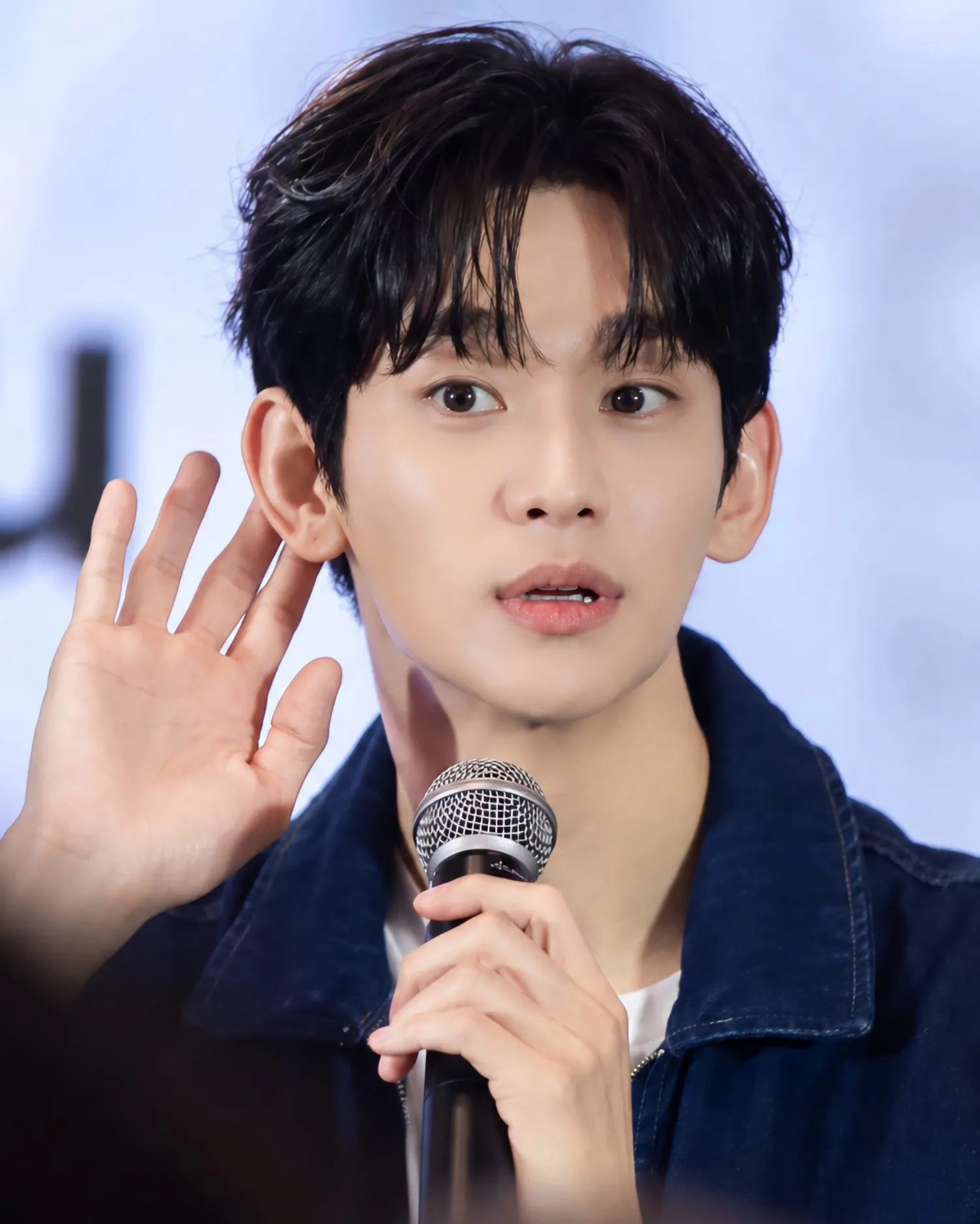 Recent activity shot of Kim Soohyun