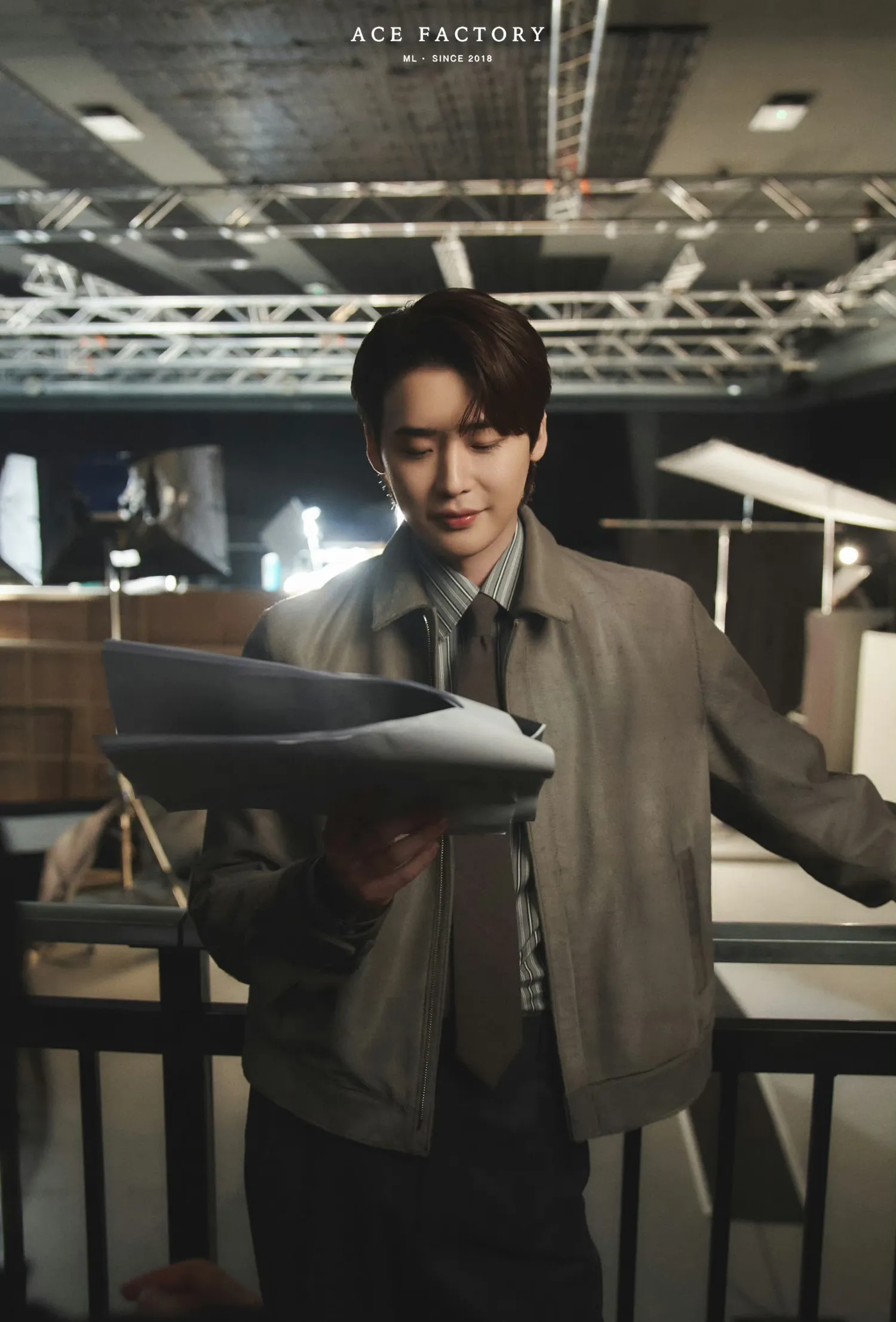 Behind-the-scenes cut of Lee Jongsuk
