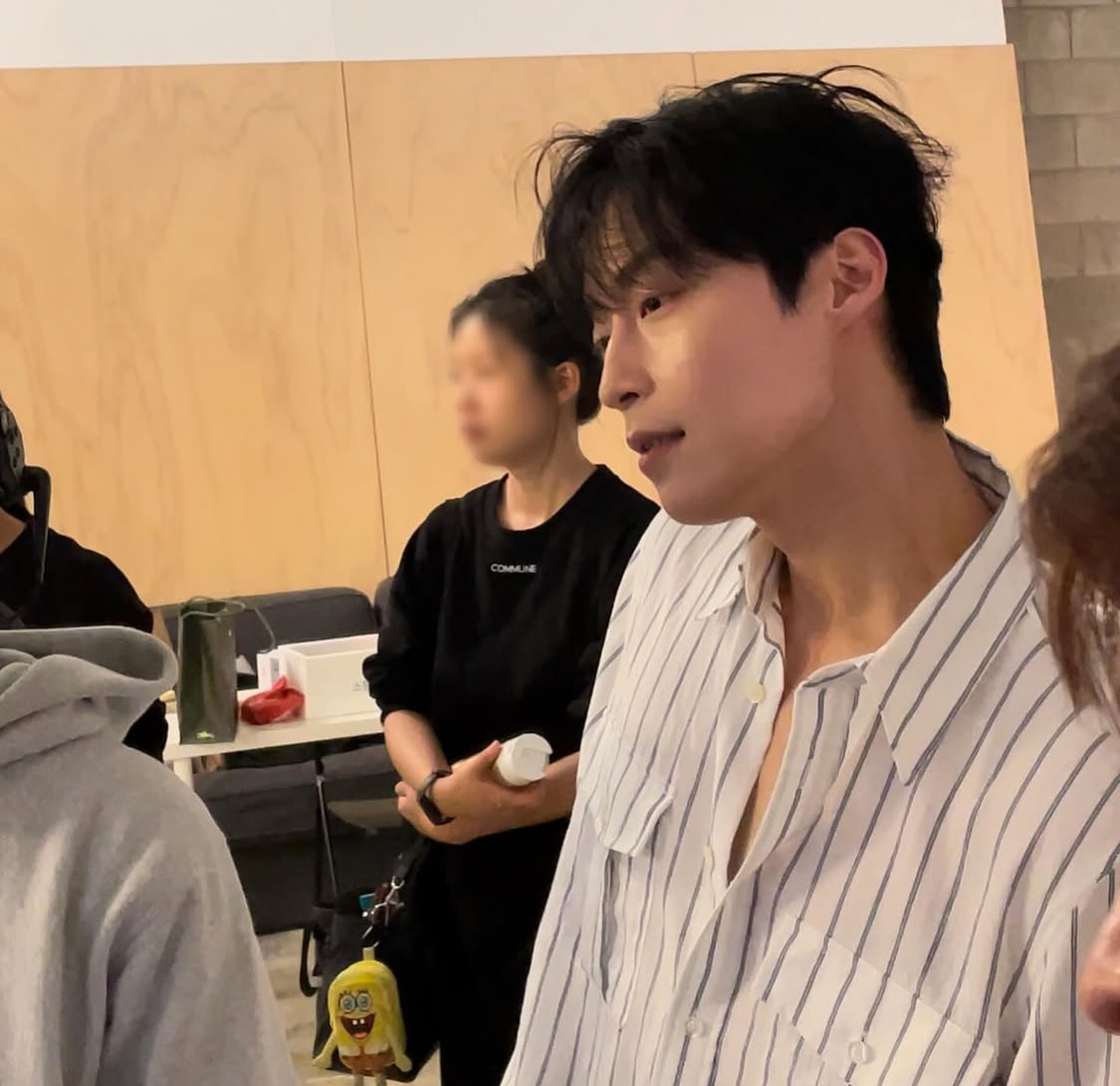 A moment captured by a fan of Heo Namjun