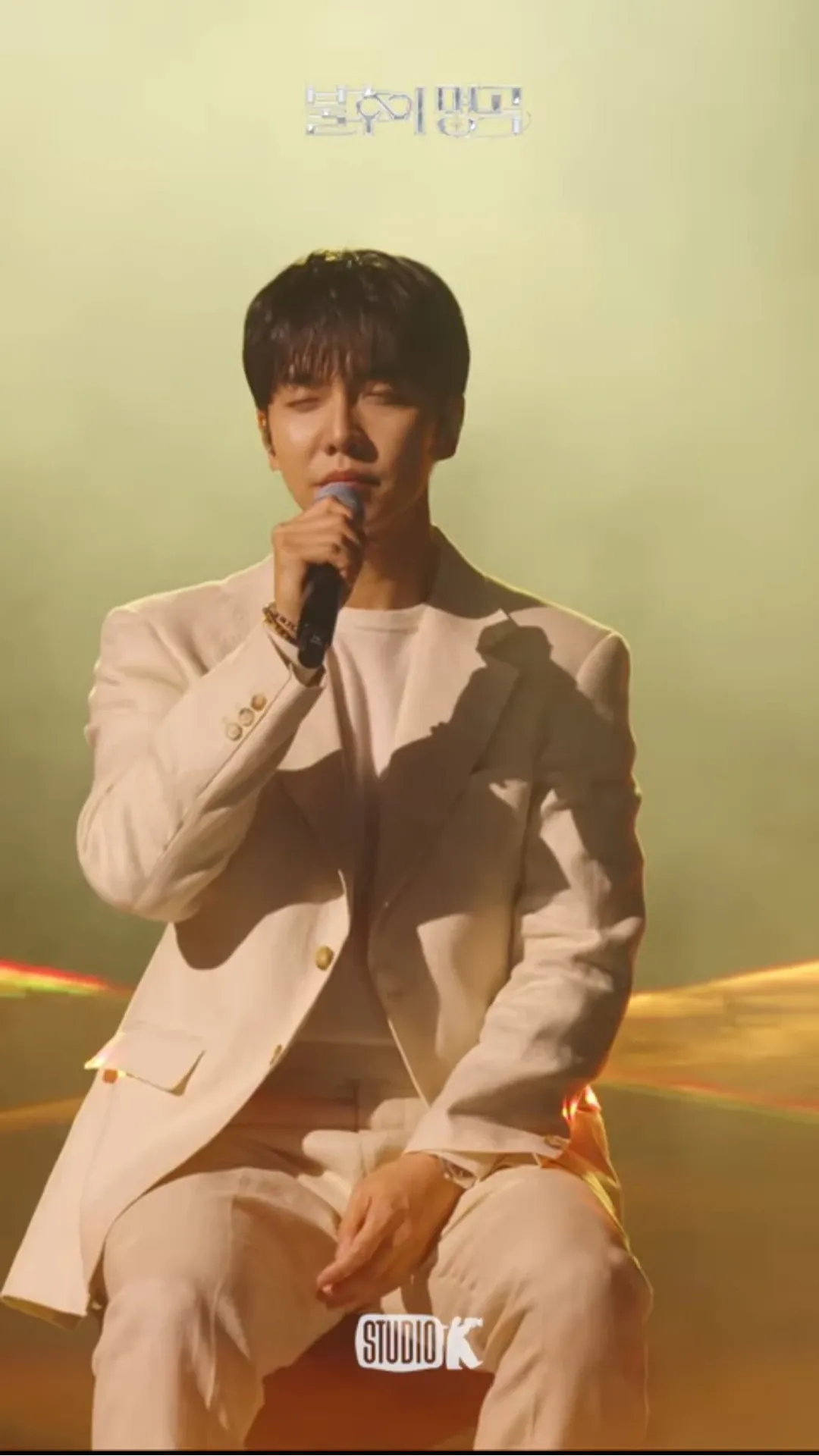 Today's popular wallpaper in Lee Seunggi community