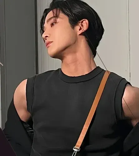 Foto kegiatan terbaru dari Rowoon