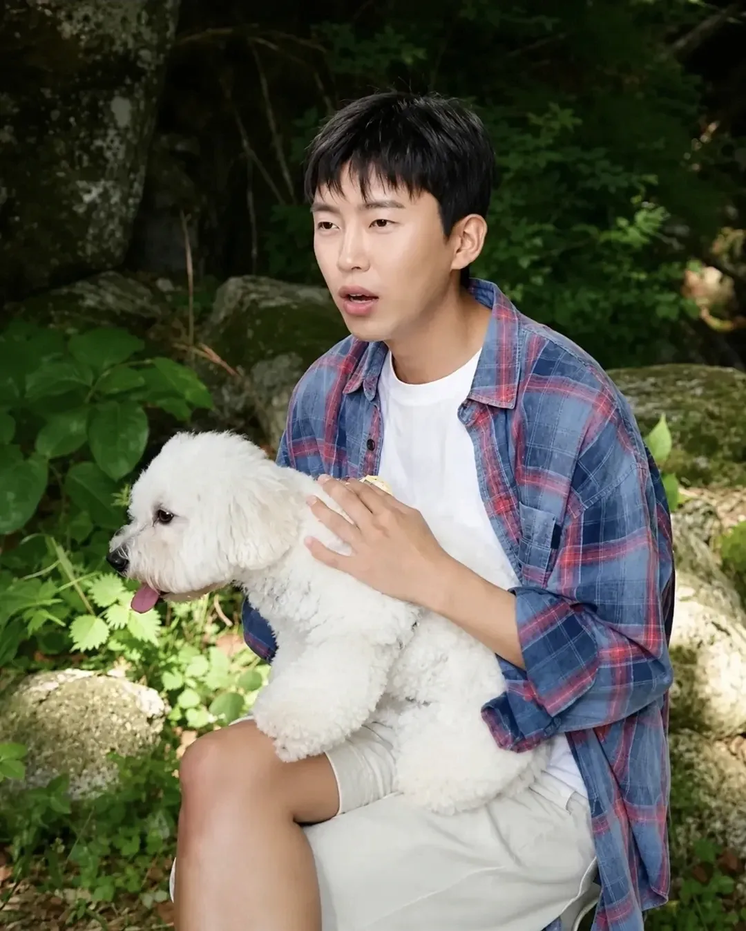 Cuplikan di balik layar dari Lim Youngwoong