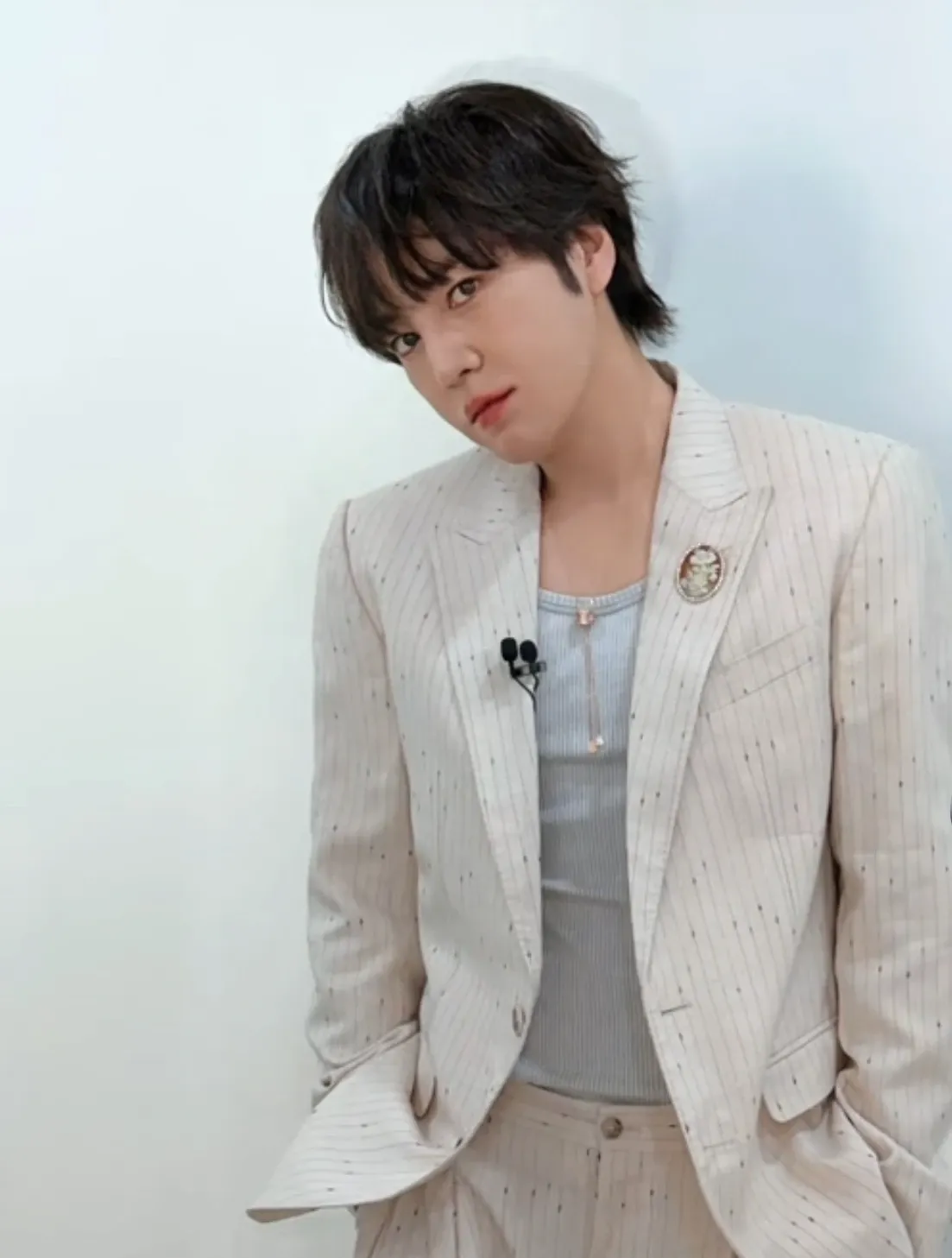 Behind-the-scenes cut of Jang Geunsuk
