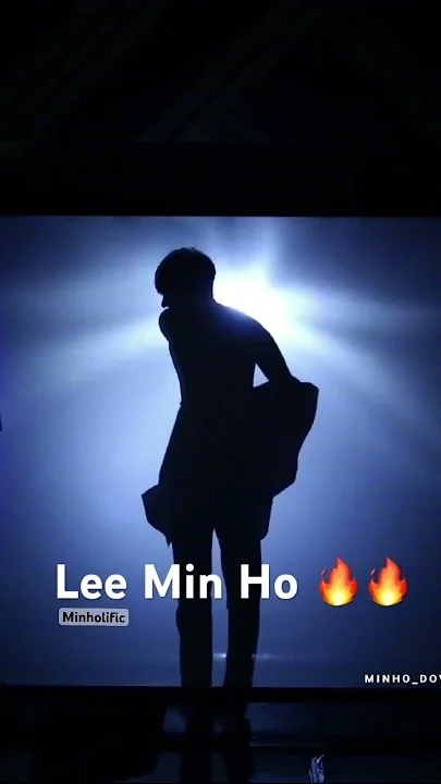 Emotional wallpaper shared by fans for Lee Minho