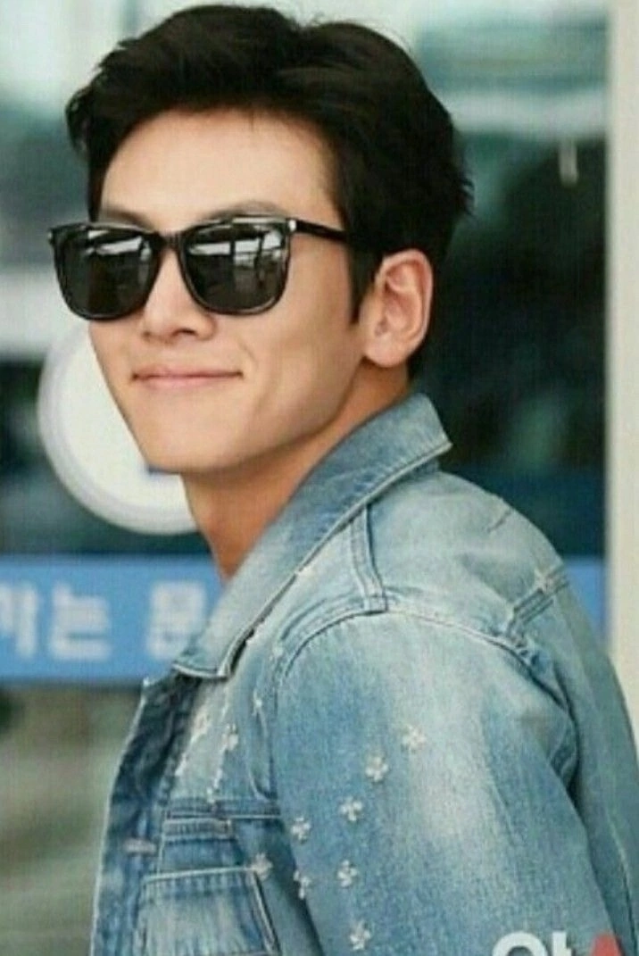 Recent activity shot of Ji Changwook