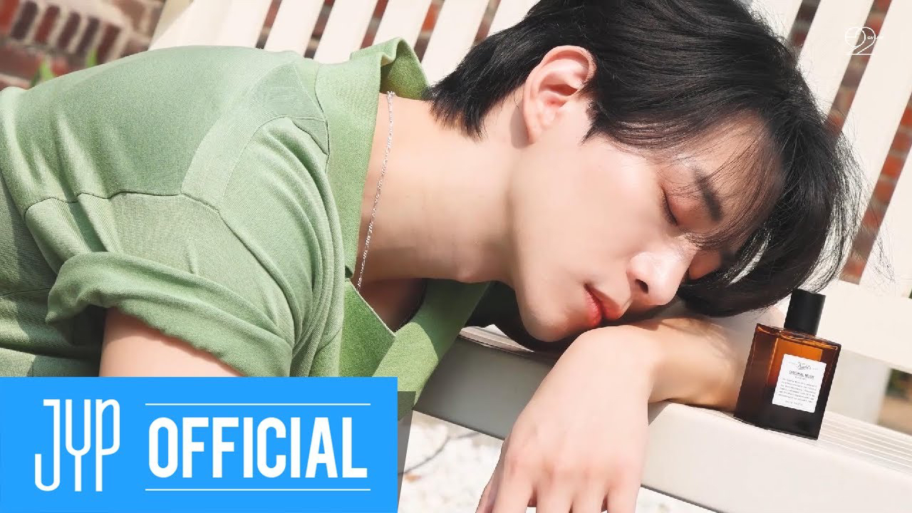 Behind-the-scenes cut of Lee Junho