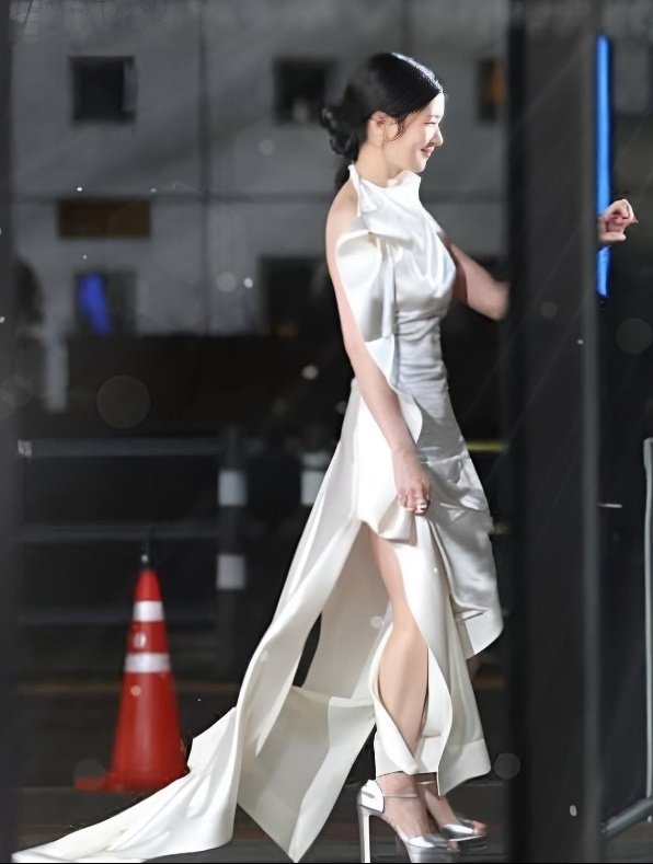 Behind-the-scenes cut of Jung Somin