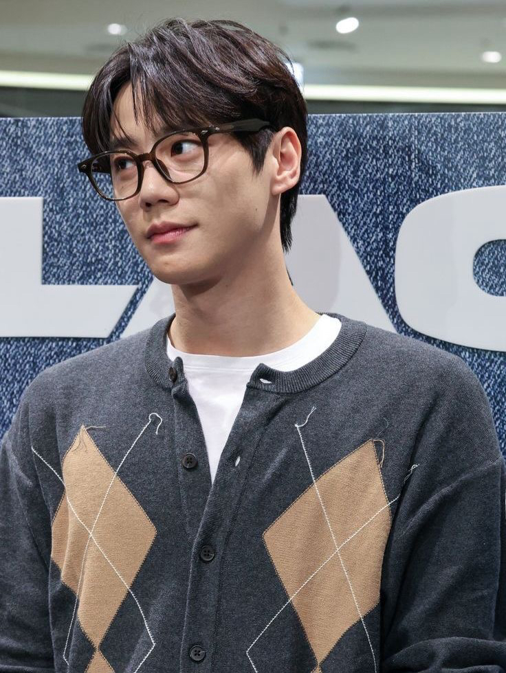 이준영 최근 활동샷