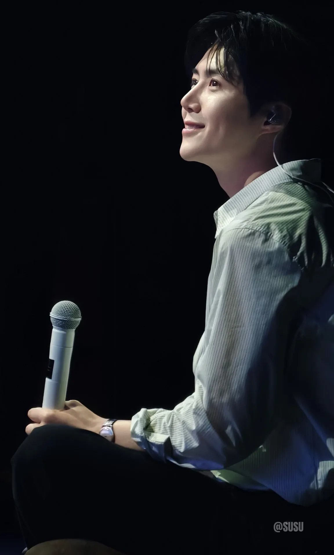 Today's popular wallpaper in Kim Seonho community