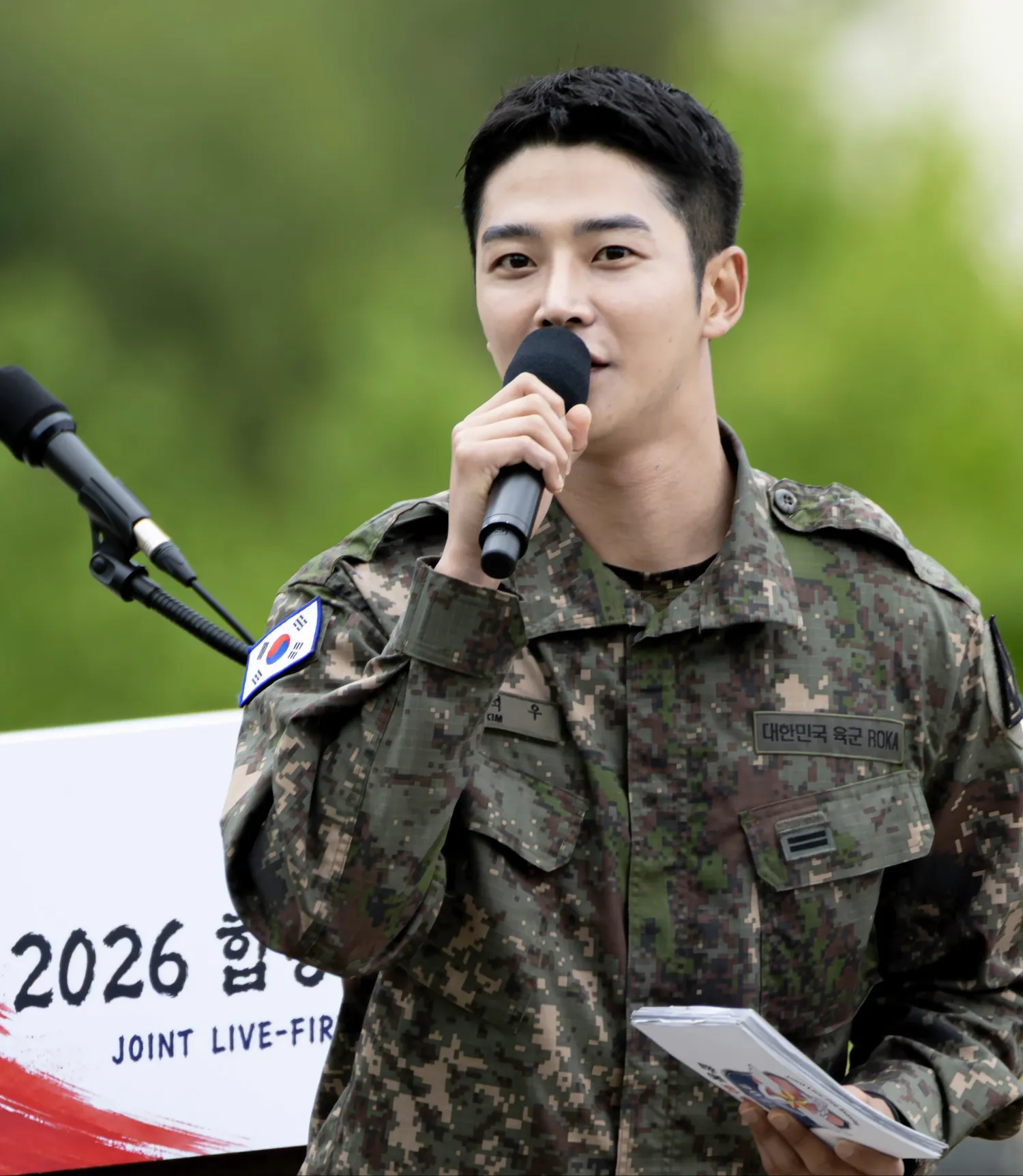 Momen yang diabadikan oleh penggemar Rowoon