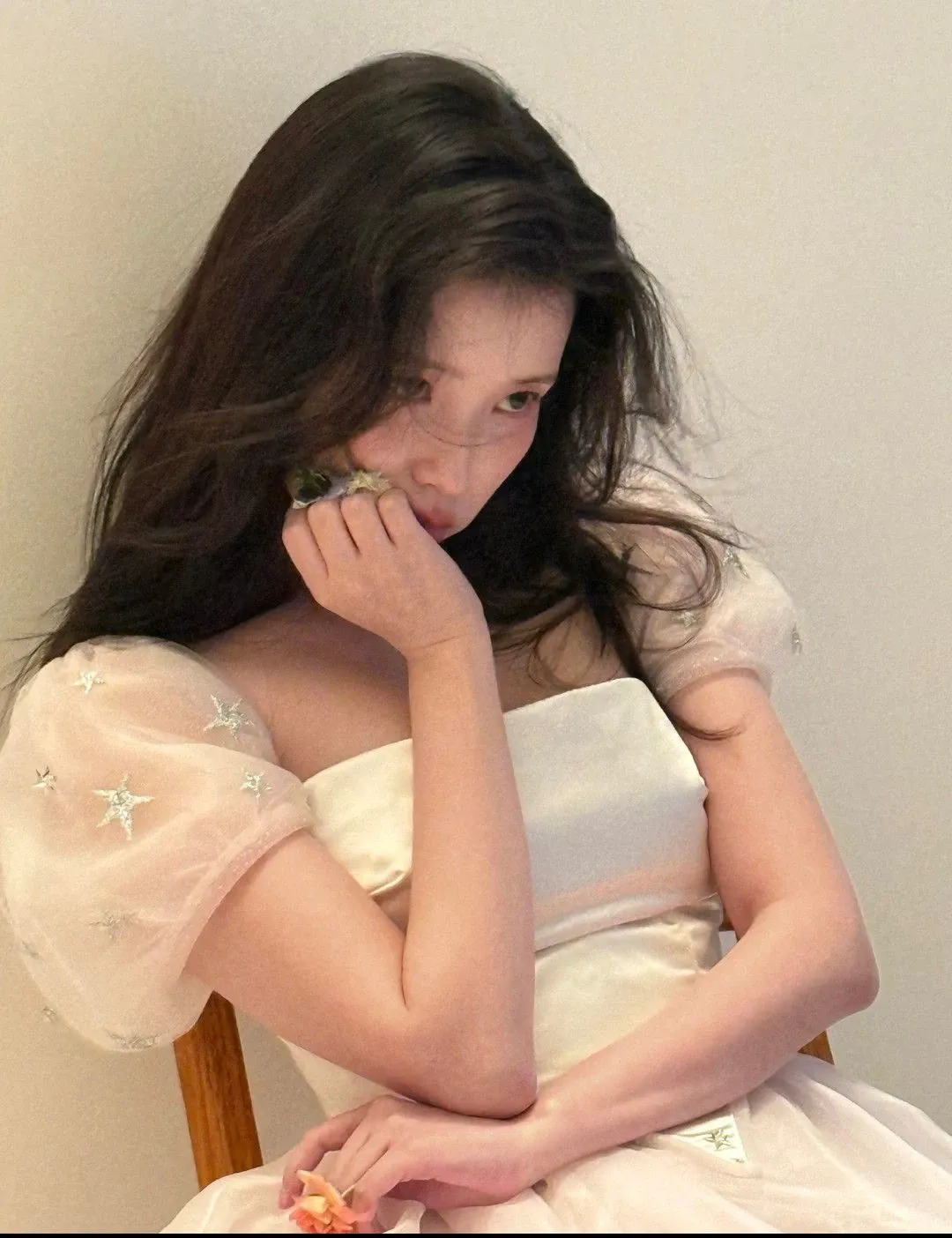 Foto kegiatan terbaru dari IU