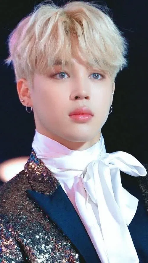 Emotional wallpaper shared by fans for Ha Jimin