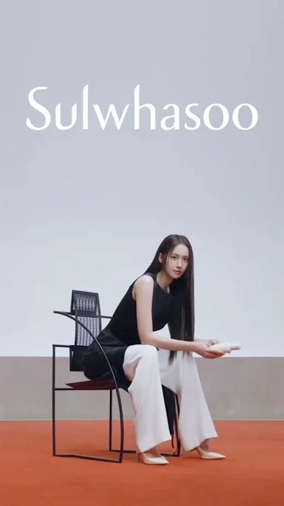 最爱偶像名人粉丝团推荐的林允儿背景图片