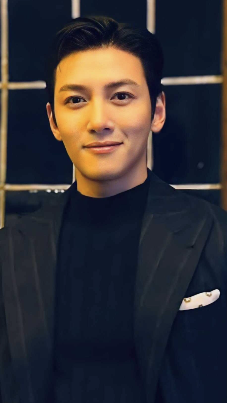 Ji Changwook background image recommended by Choeaedol Celeb fandom