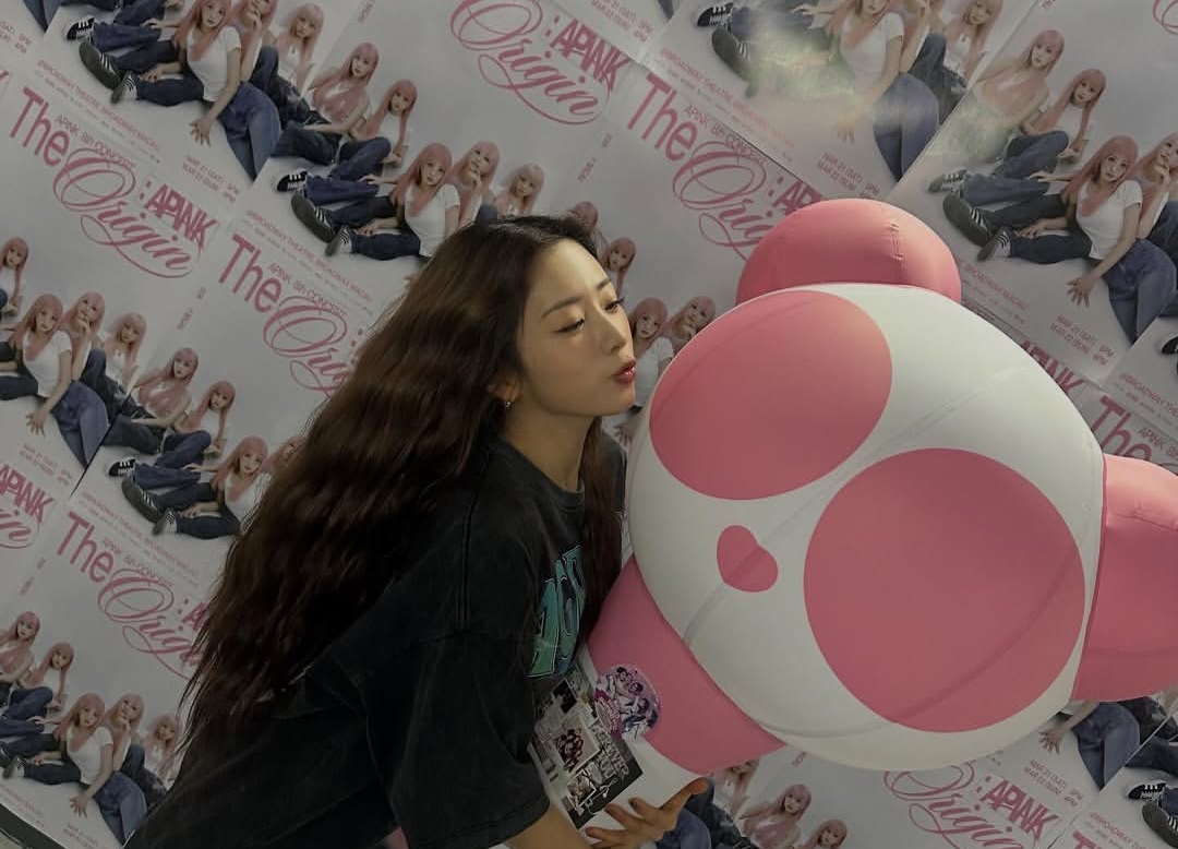 A moment captured by a fan of Jung Eunji