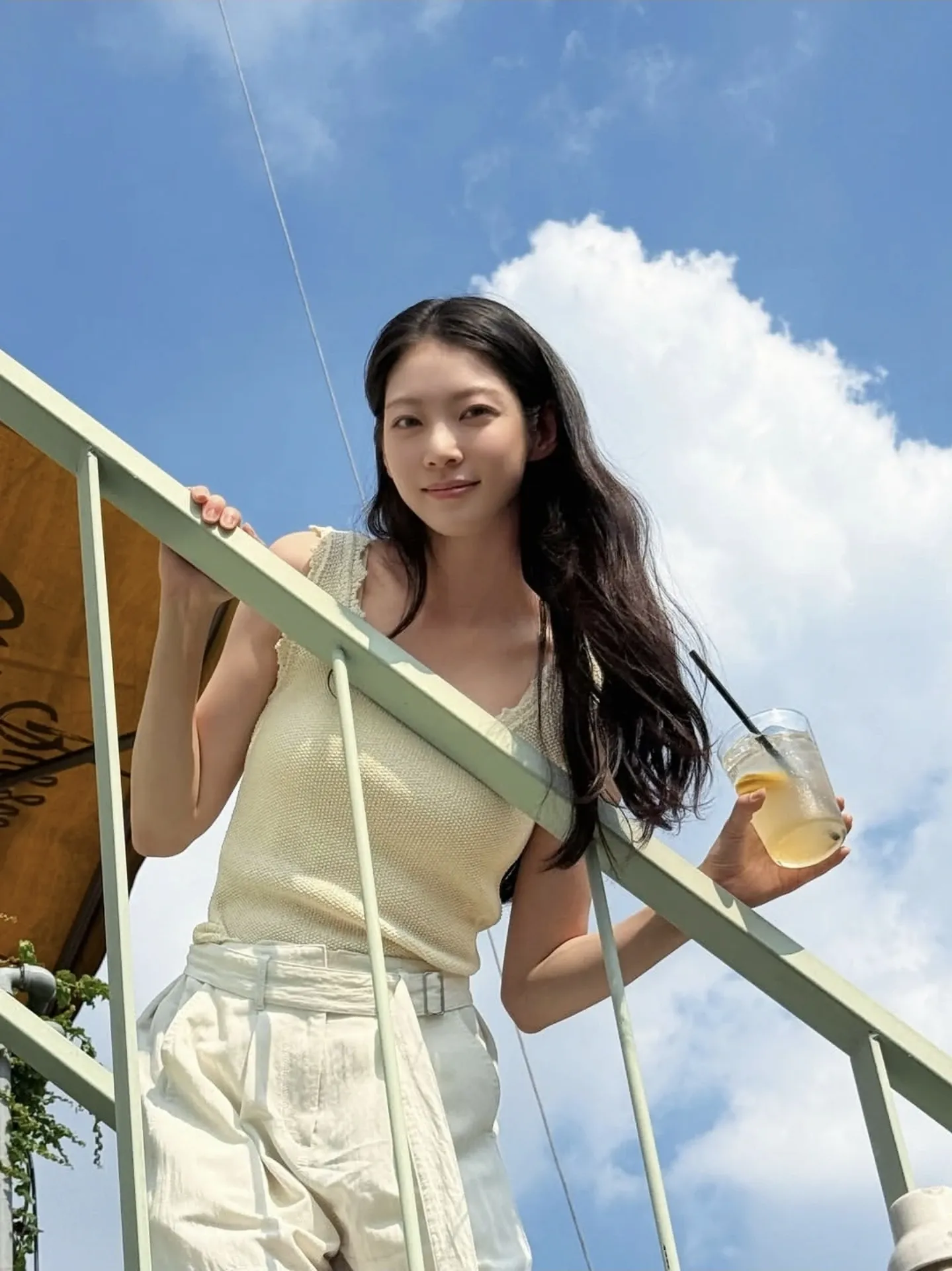 Recent activity shot of Gong Seungyeon