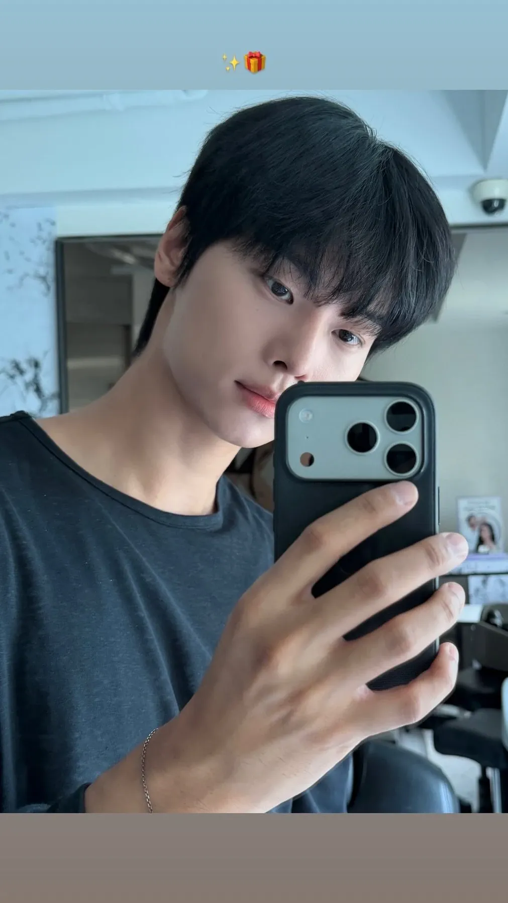 Behind-the-scenes cut of Cha Hakyeon (N)