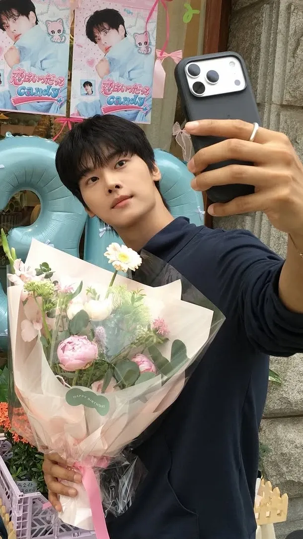 Special wallpaper made by Cha Hakyeon (N)'s fans