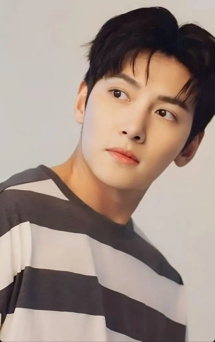 A moment captured by a fan of Ji Changwook