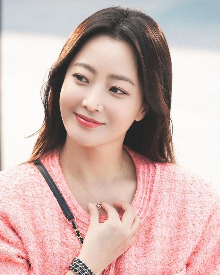 Recent activity shot of Chun Woohee