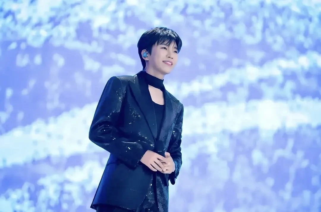Foto kegiatan terbaru dari Lim Youngwoong