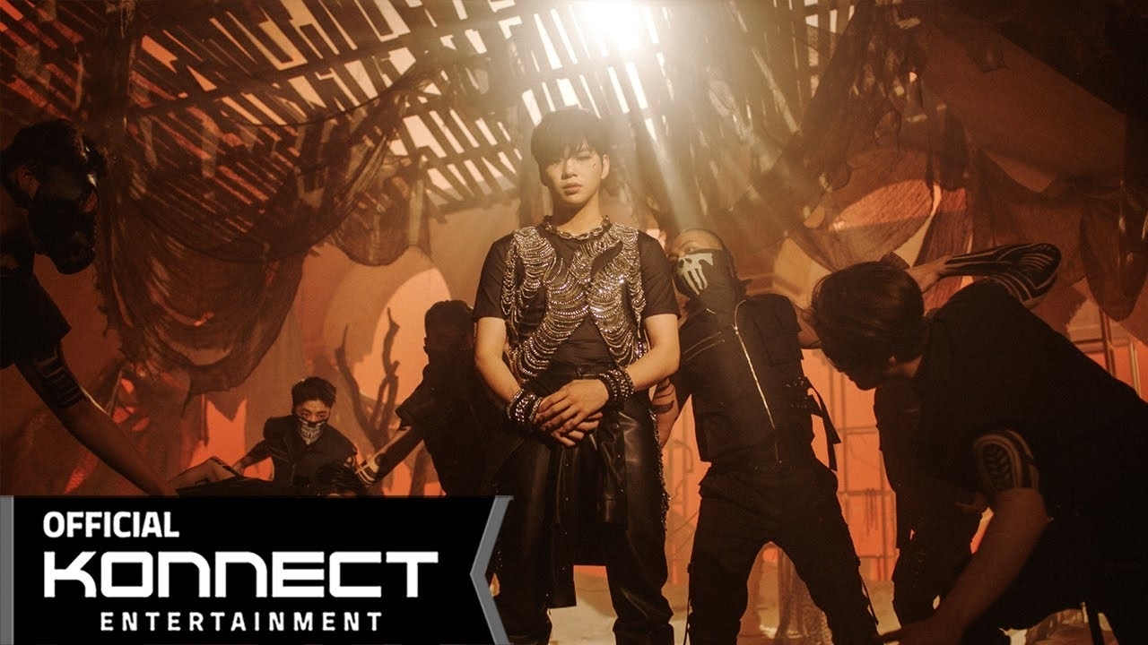 Behind-the-scenes cut of Secret Garden