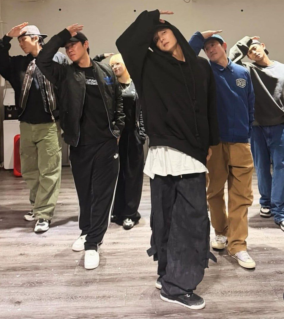 Latest photo of Lee Joongi