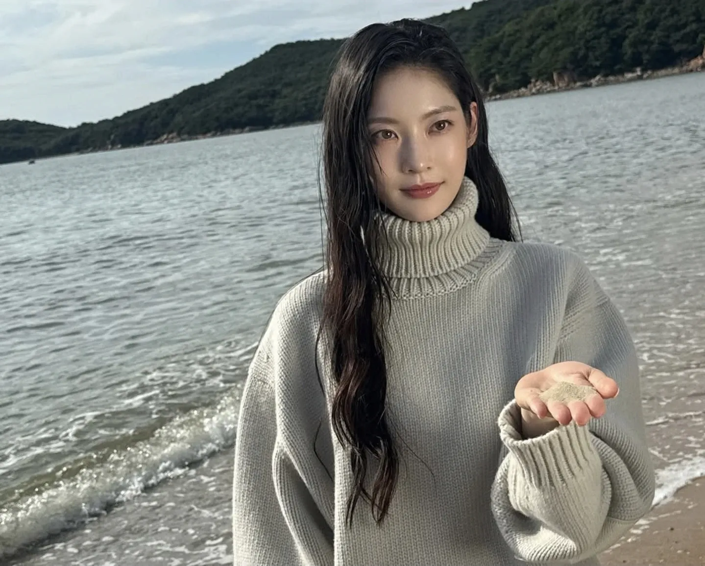 Behind-the-scenes cut of Gong Seungyeon