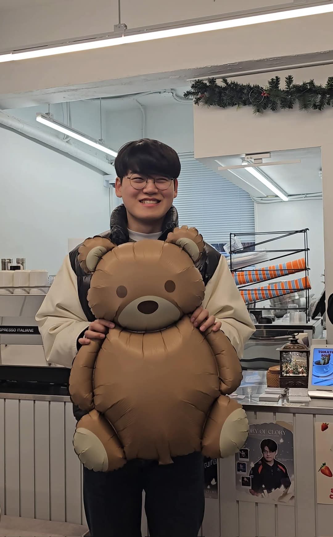 Latest photo of Gumayusi