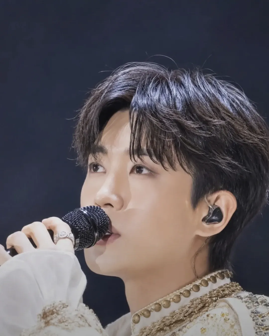 A moment captured by a fan of Lim Youngwoong