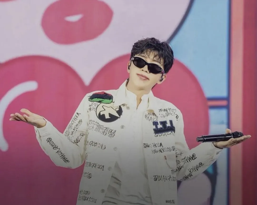 Behind-the-scenes cut of Lim Youngwoong