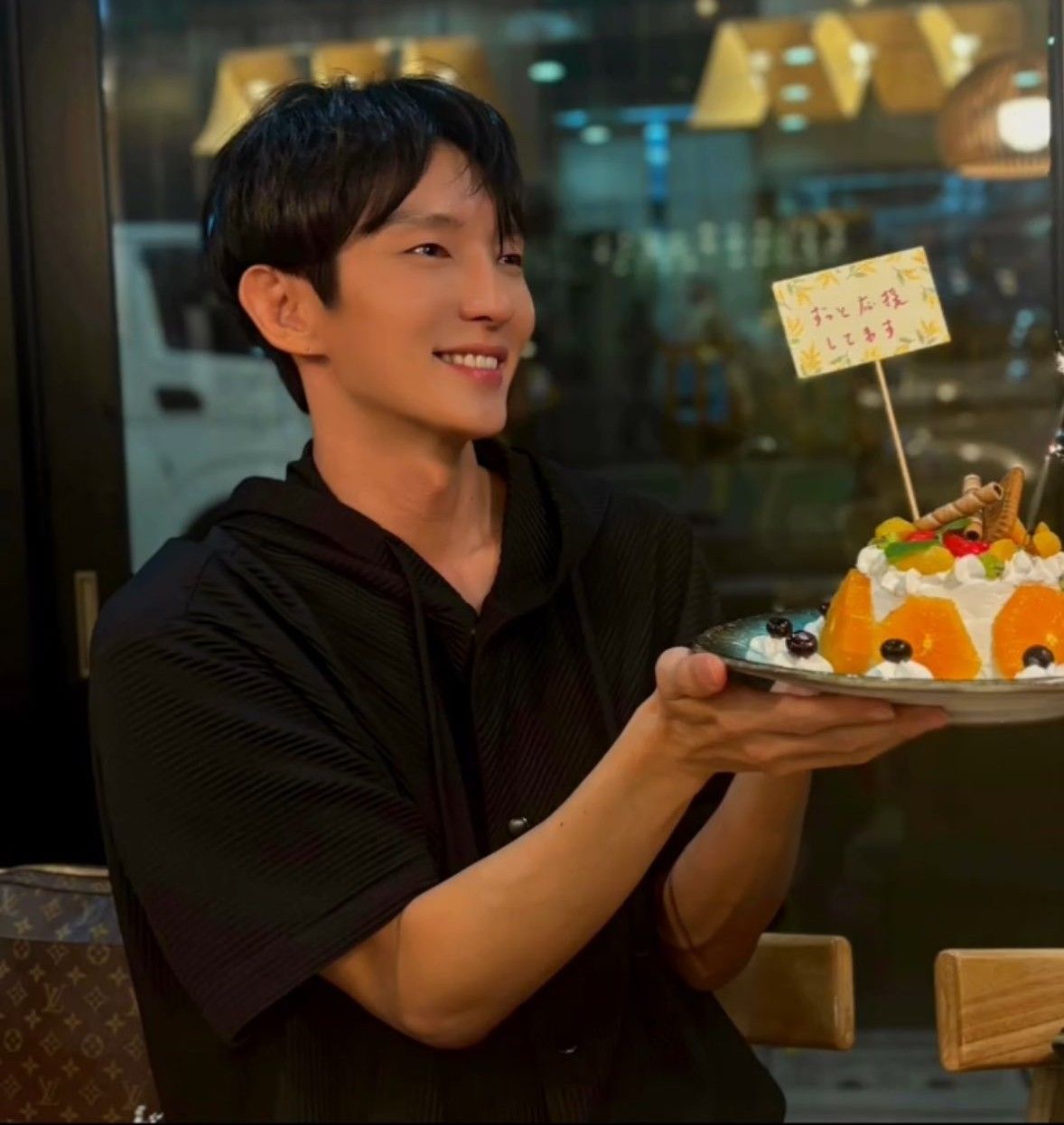 Recent activity shot of Lee Joongi