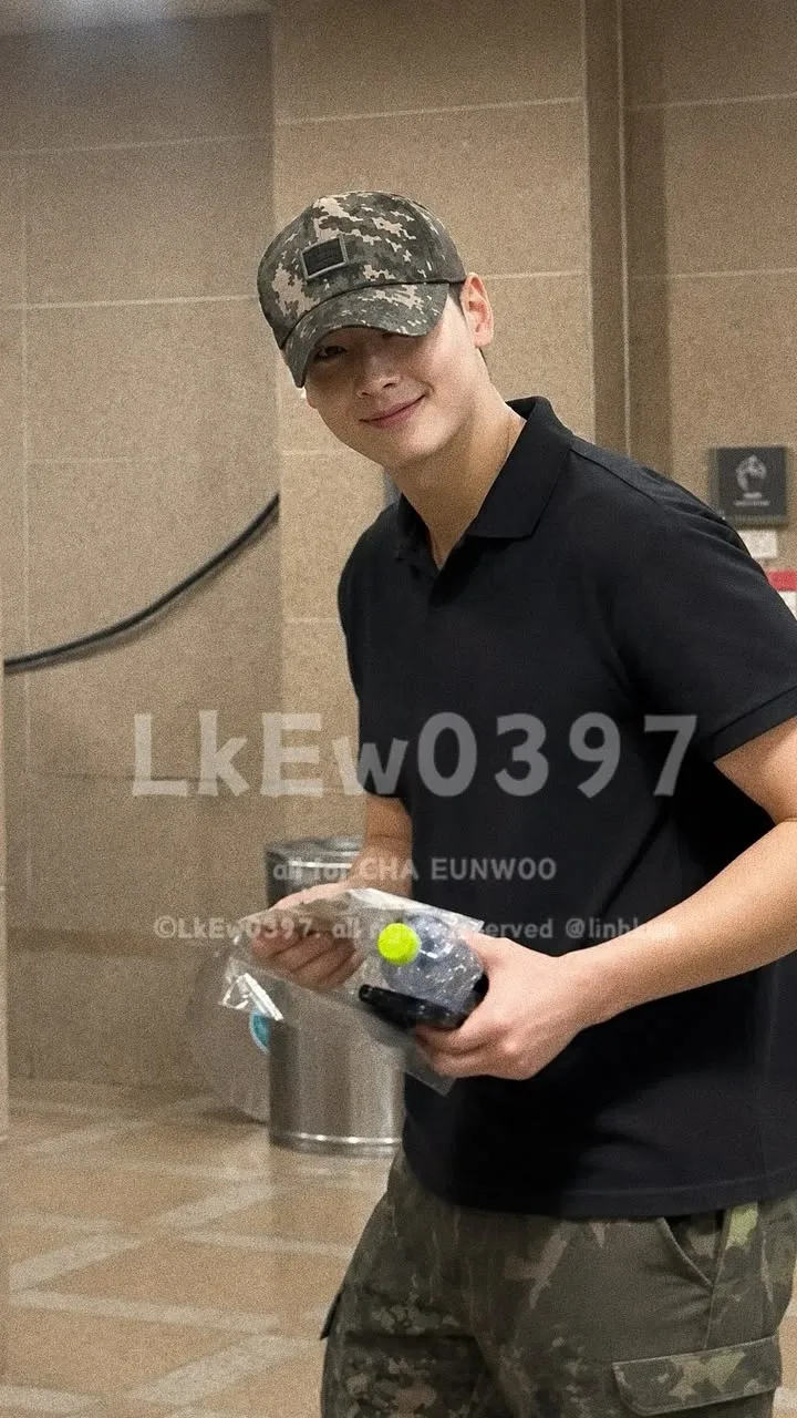 Cha Eunwoo background image recommended by Choeaedol Celeb fandom