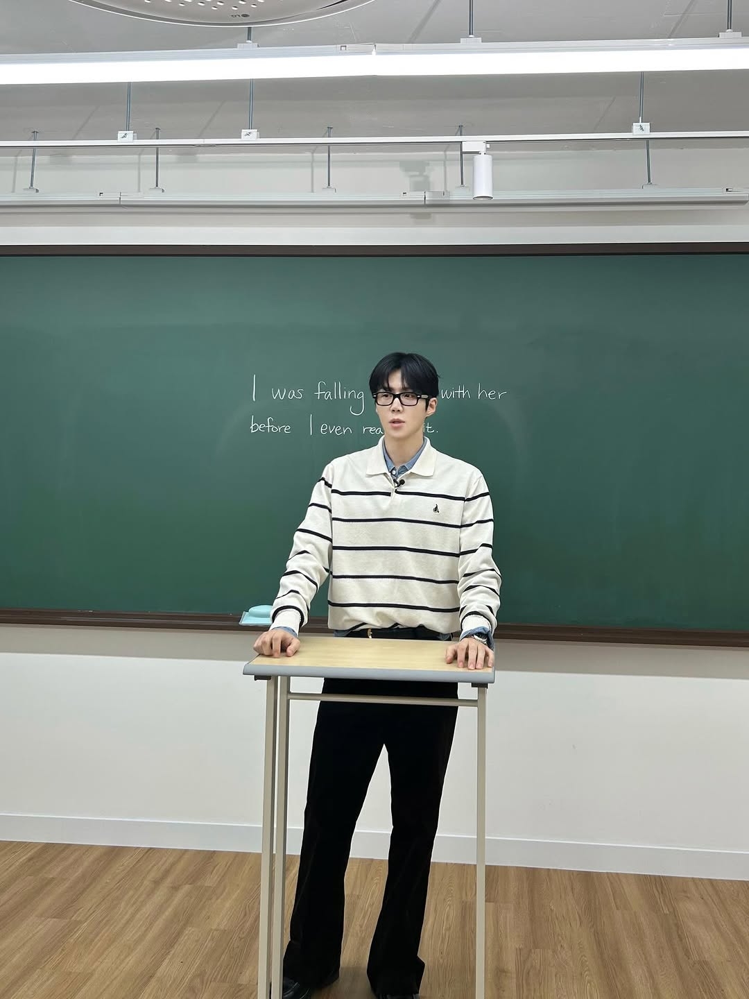 Behind-the-scenes cut of Kim Seonho