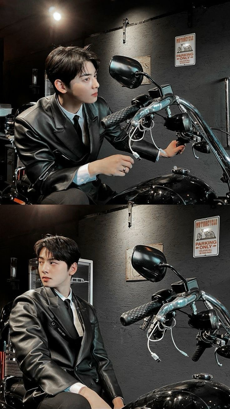 Recent activity shot of Cha Eunwoo