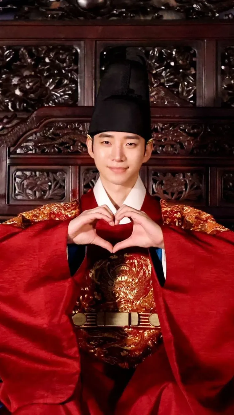 Today's popular wallpaper in Lee Junho community